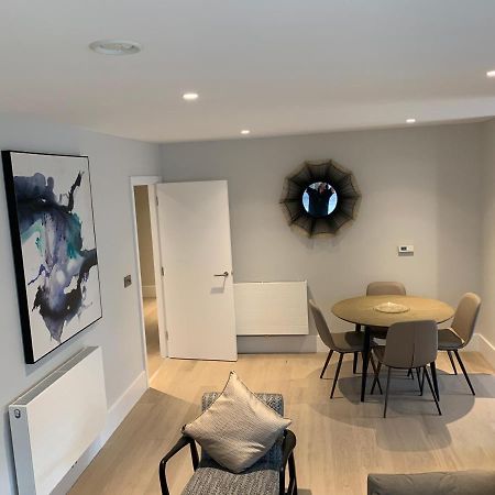 Heathrow North Apartments By Charles Hope Hounslow Luaran gambar