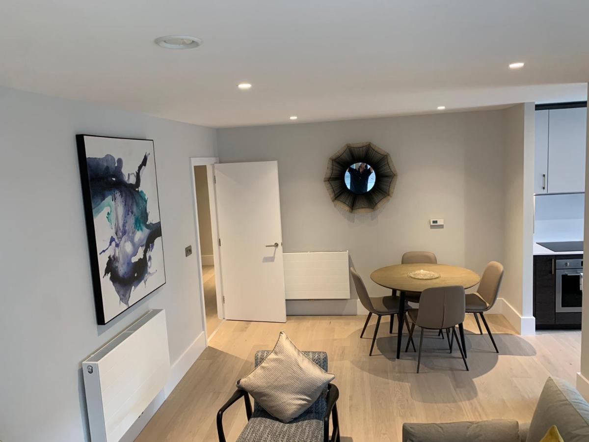 Heathrow North Apartments By Charles Hope Hounslow Luaran gambar